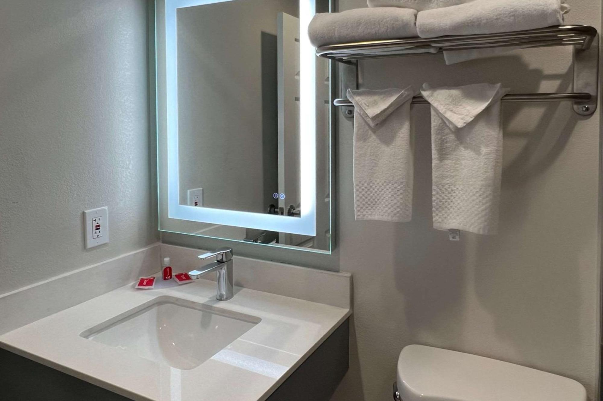 Quality Inn Tracy I-205 Luaran gambar